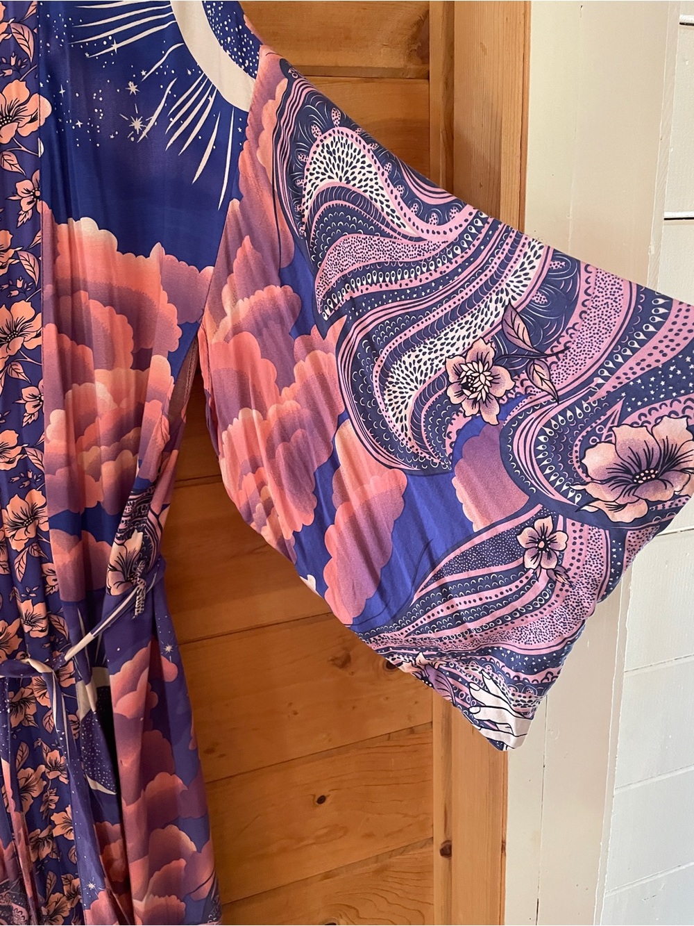 Long Kimono | Lunara - Picture 5 of 13